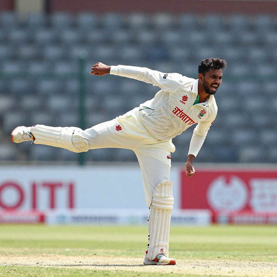 চুক্তির কালি থেকে ব্লকচেইন: ক্রিকেটের ট্রান্সফার লেজারে নতুন খাতা
